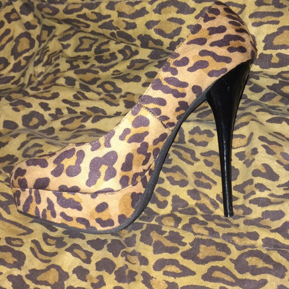 Meet your Posher, J - Picture 2 of 3